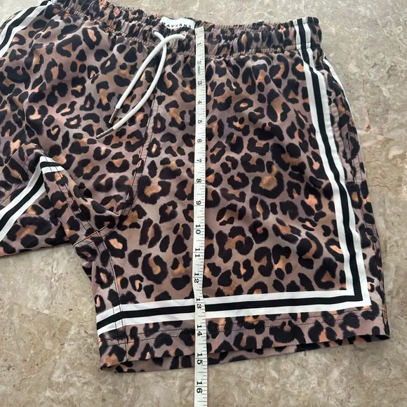 MAVRANS SET LEOPARD GAME WEEKEND SHIRT and SHORTS Size M